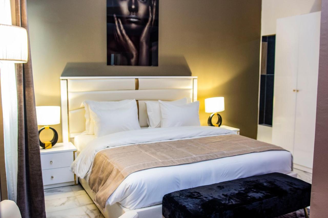 Merina Hotel Yaounde Exterior photo